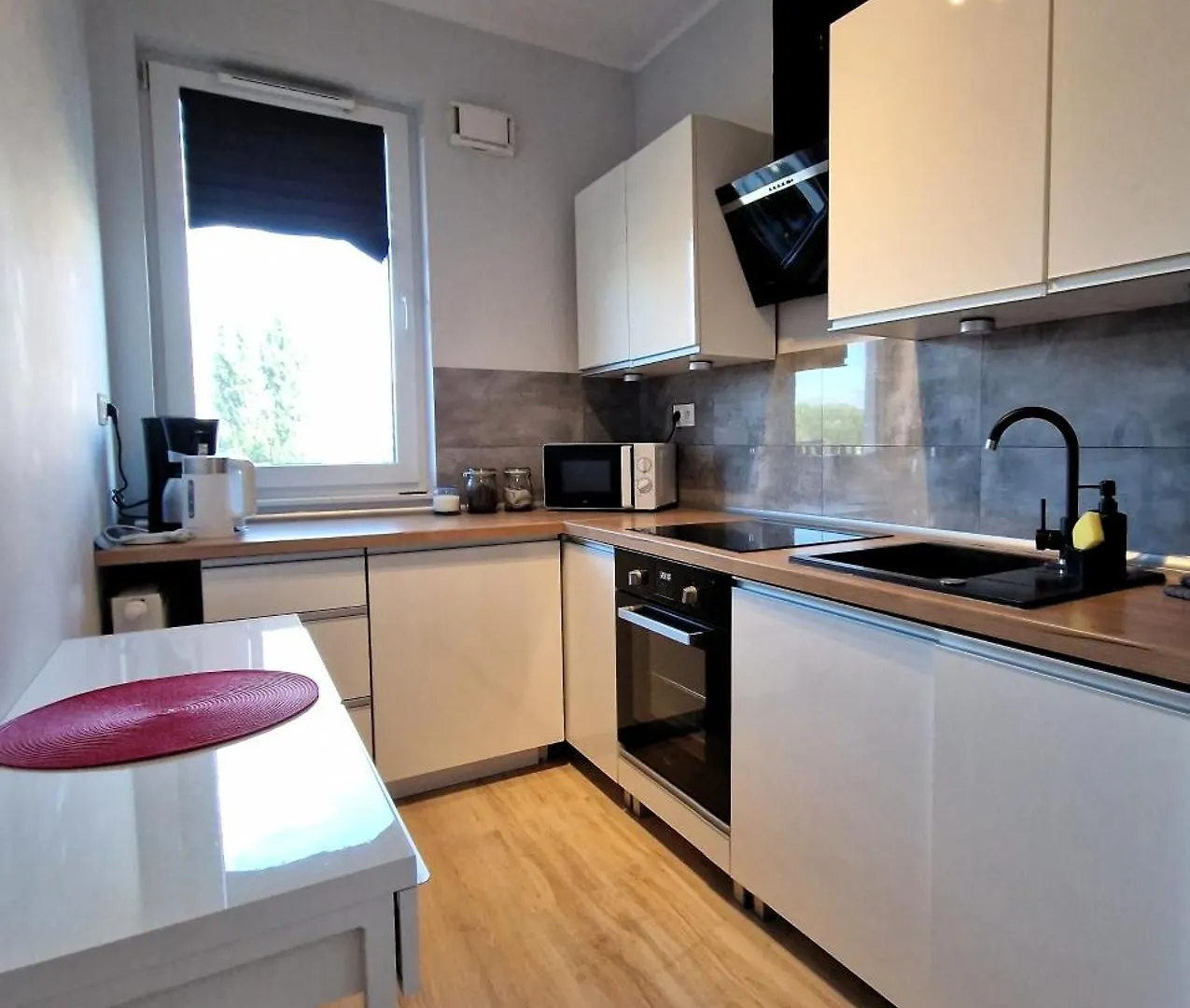 Apartamenty Homely Place Blisko Starego Rynku - Parking Apartment Poznan